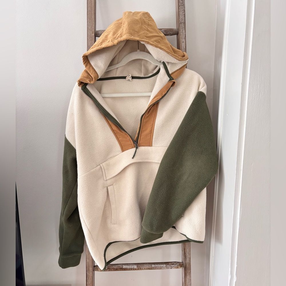 Kyodan Cream and Green Fleece Quarter Zip Hoodie